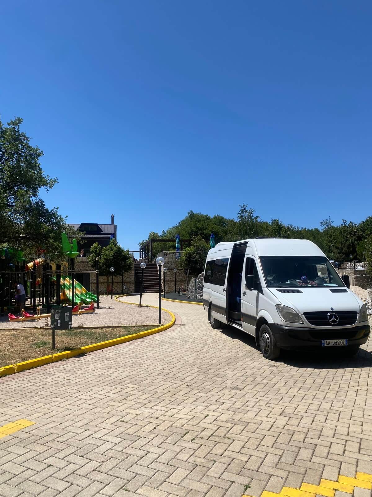 Sprinter Mercedes Transport in Albania